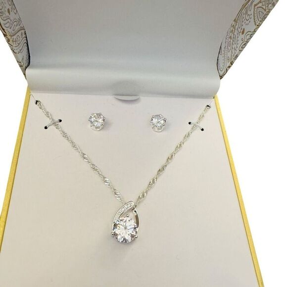 NWT Charter Club Cubic Zirconia Necklace With Earrings - Picture 2 of 6
